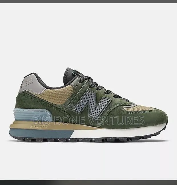 New Balance · Photo 1