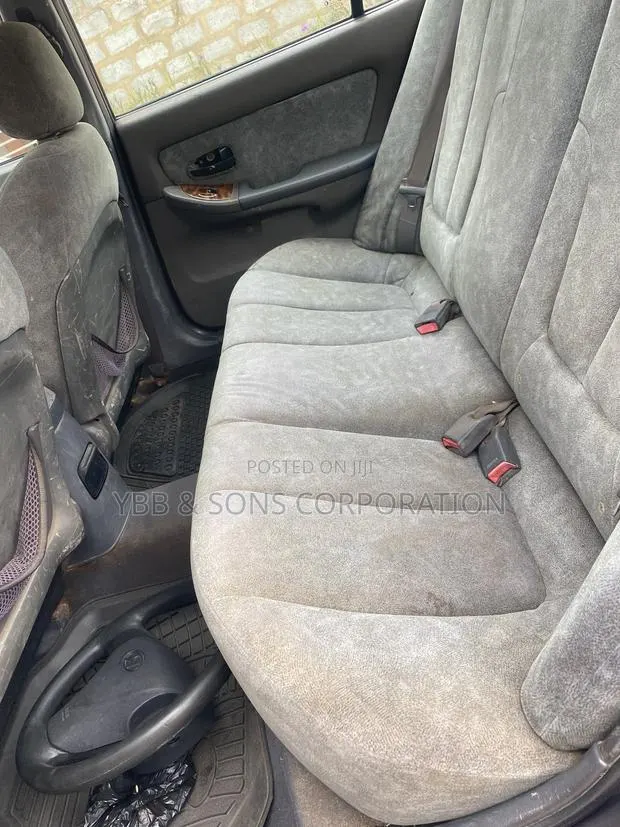 Hyundai Elantra 2004 Gray · Photo 1