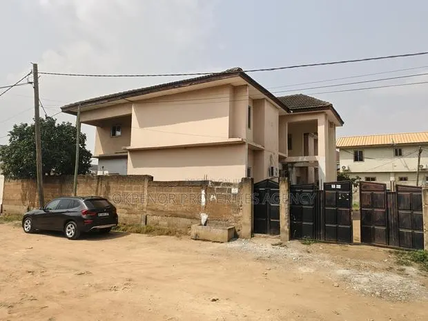 8bdrm House in East Legon, American House for sale · Photo 1
