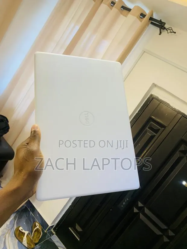 Laptop Dell 8GB AMD Ryzen 3 SSD 256GB · Photo 4