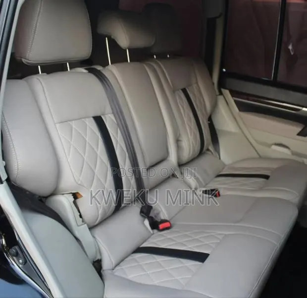 Mitsubishi Pajero 2013 Black · Photo 7