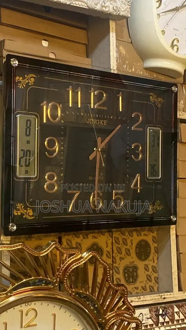 Home Clock · Photo 1