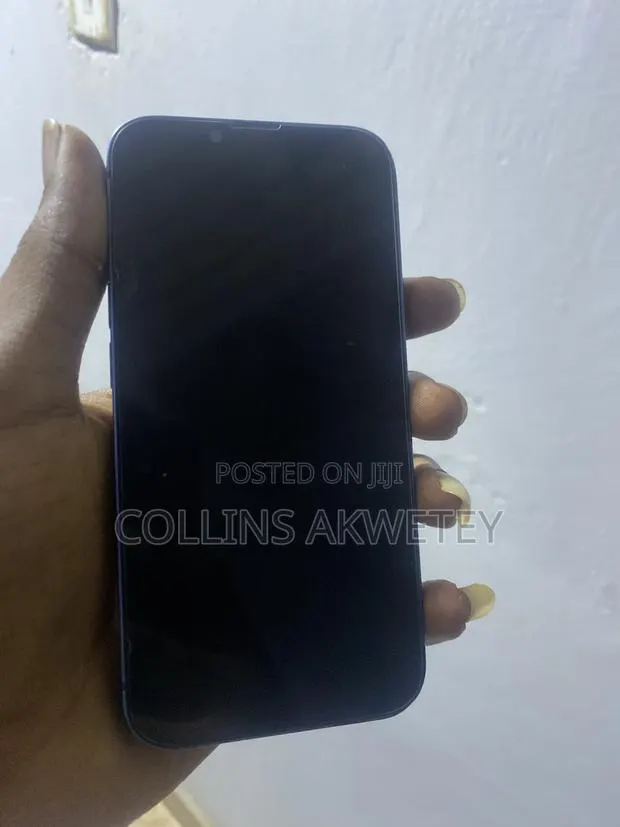Apple iPhone 13 256 GB Blue · Photo 1