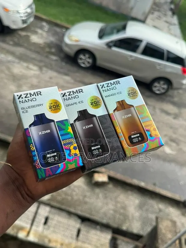 ZMR Nano Puffs Rechargeable Vape · Photo 1