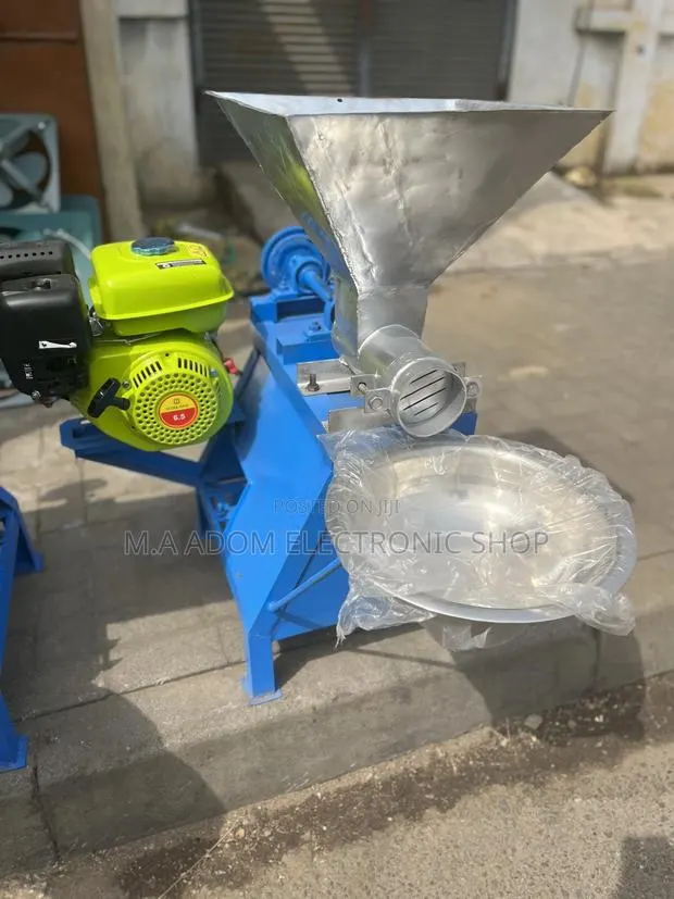 (Petrol Used) Modern Fufu Pounding Machine · Photo 1