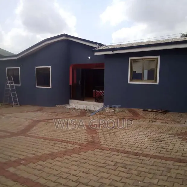 House for Rent · Photo 1