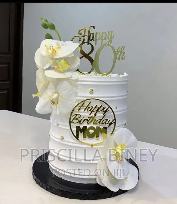 Beautiful Moist Birthday Cake · Photo 1