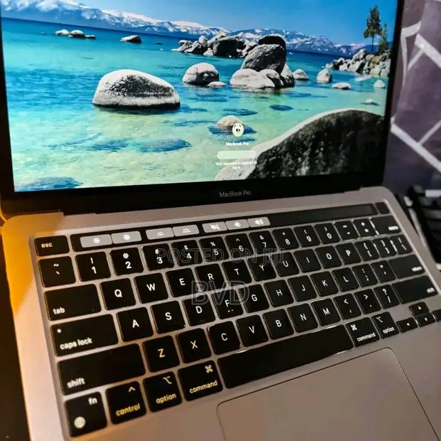 New Laptop Apple MacBook Pro 2020 M1 16GB Apple M1 SSD 512GB · Photo 8