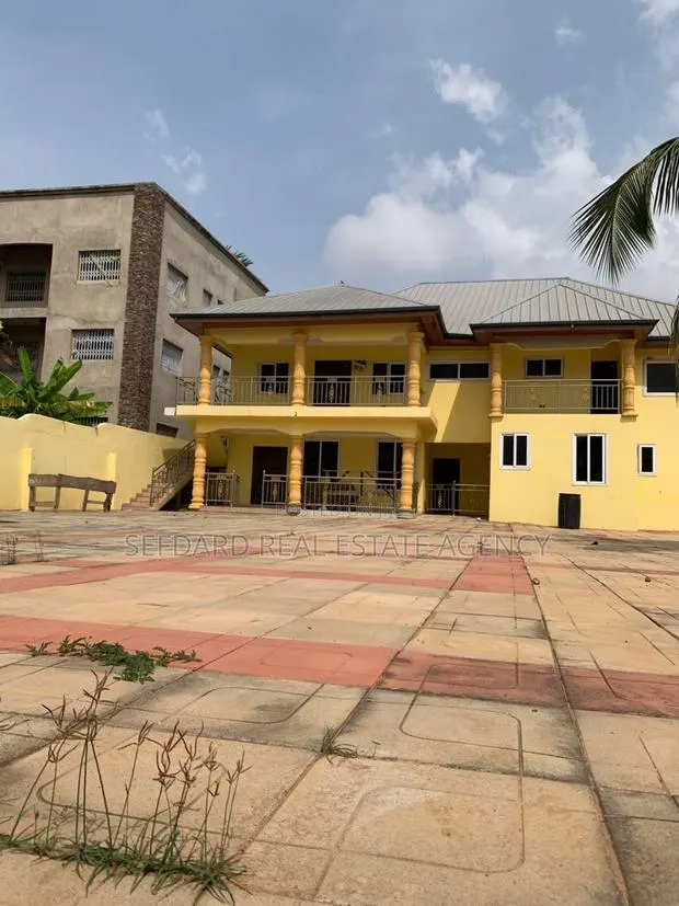 3bdrm Apartment in Sefdard Properties, Gbawe for rent · Photo 1