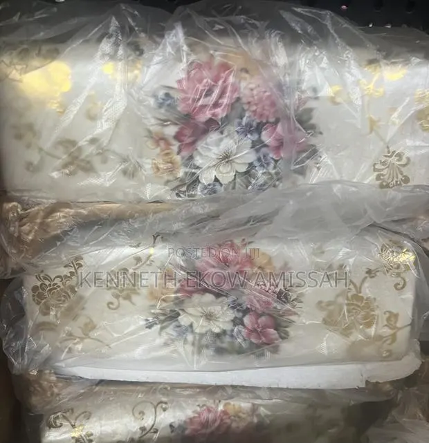 Tissue Box Resin · Photo 1