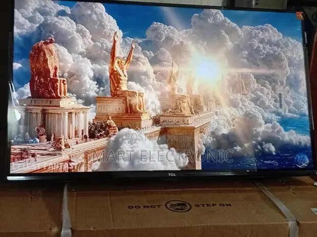 TCL 32” Television – Enjoy Sharp Details and Rich Sound · Photo 1