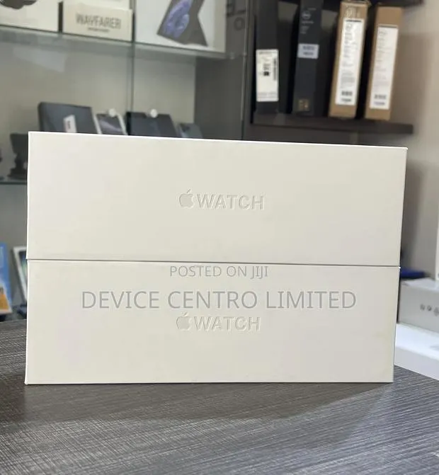 Apple Watch Series 10 46mm Cel Black · Photo 1