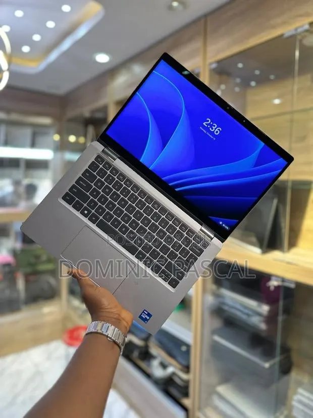 Laptop Dell Latitude 5320 16GB Intel Core i7 SSD 512GB · Photo 1