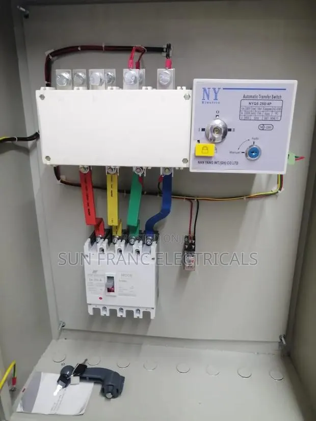 250a/4pole Automatic Transfer Switch · Photo 1