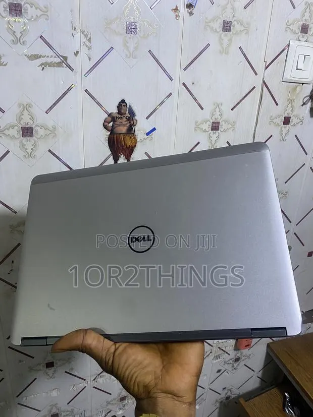 Laptop Dell Latitude 7440 8GB Intel Core i5 SSD 128GB · Photo 1