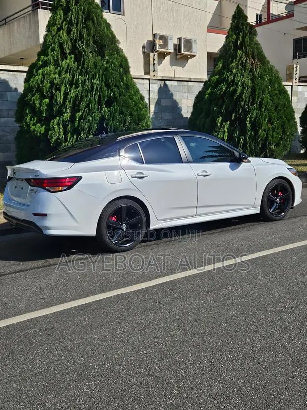 Nissan Sentra SR 2022 White · Photo 1