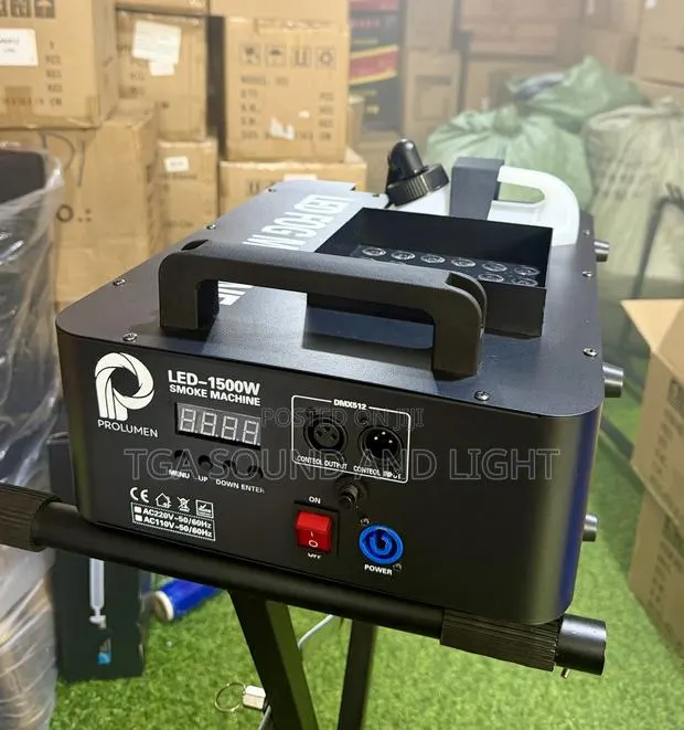 Prolumen Vertical Jet Smoke Machine With LED[1500 Watts] · Photo 3
