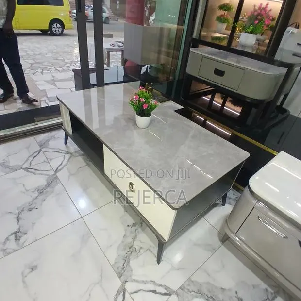 Brand New Center Table · Photo 1