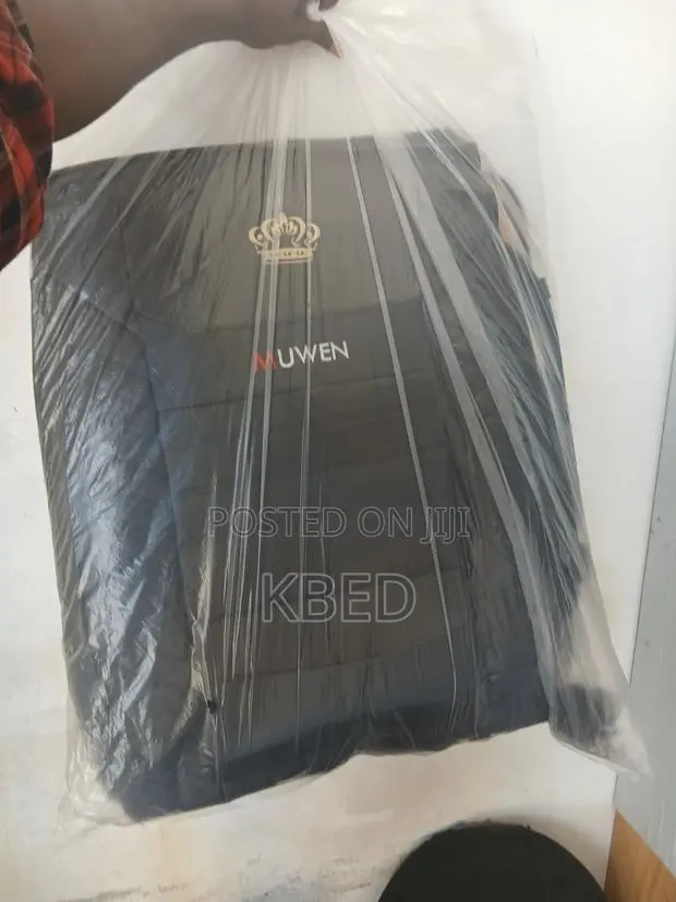 Full Leather Car Seat Covers (5 Seater With Neck Rest Covers) · Photo 1
