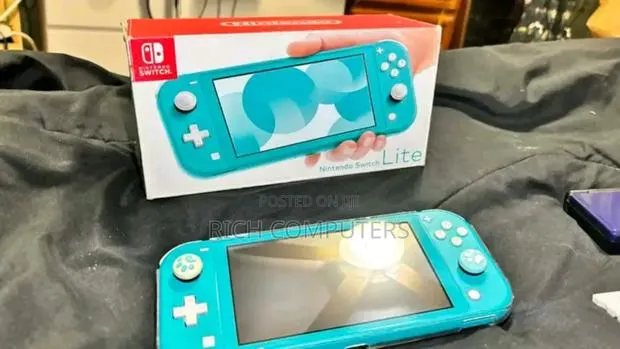 Nintendo Switch Blue · Photo 1