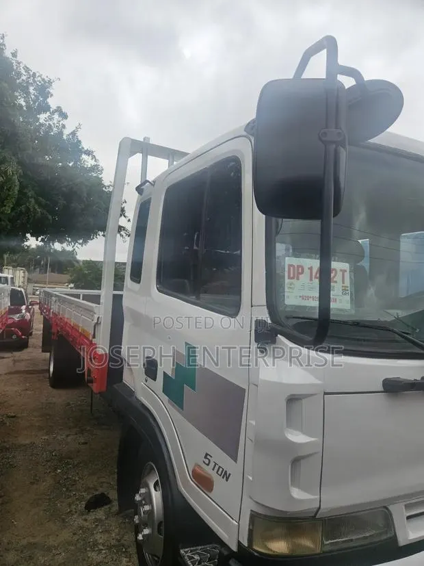 Hyundai 5ton Truck · Photo 1