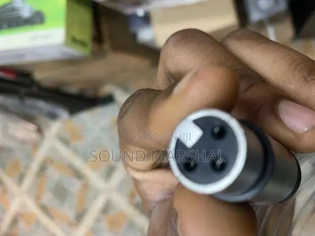 XLR Connector · Photo 1
