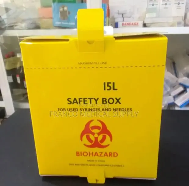 Safety Box (Sharp Box 10l ) · Photo 1