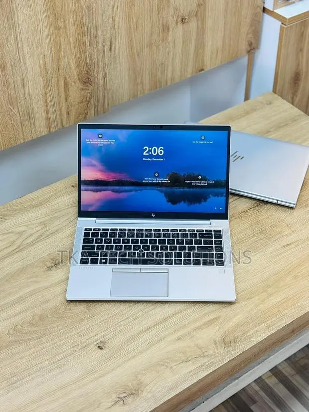 Laptop HP EliteBook 840 G8 16GB Intel Core i5 SSD 512GB · Photo 1