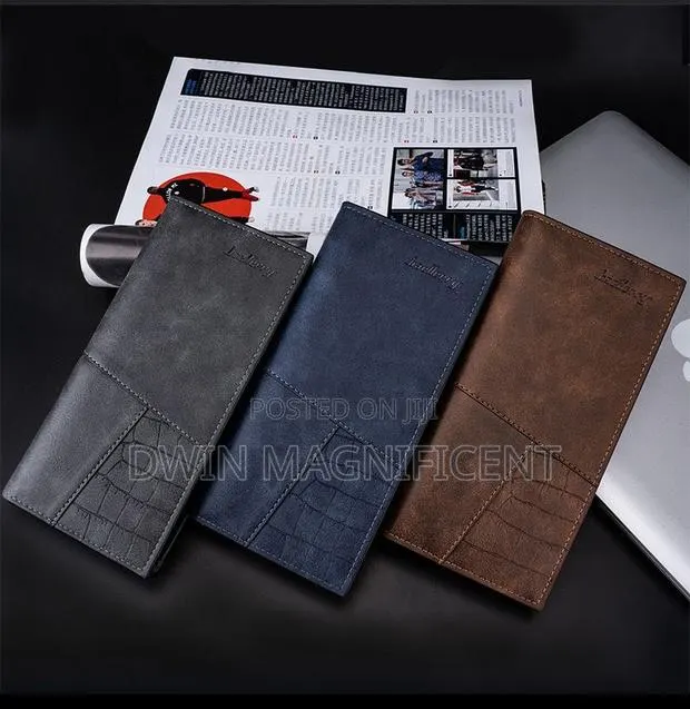 Waterproof Long Leather Wallets · Photo 1