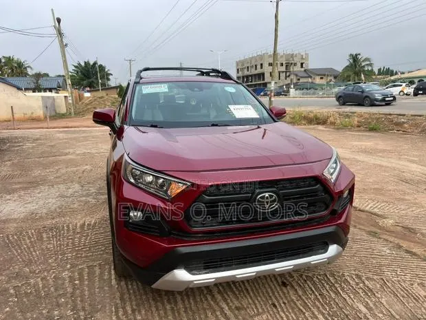 Toyota RAV4 Adventure 2019 Red · Photo 1