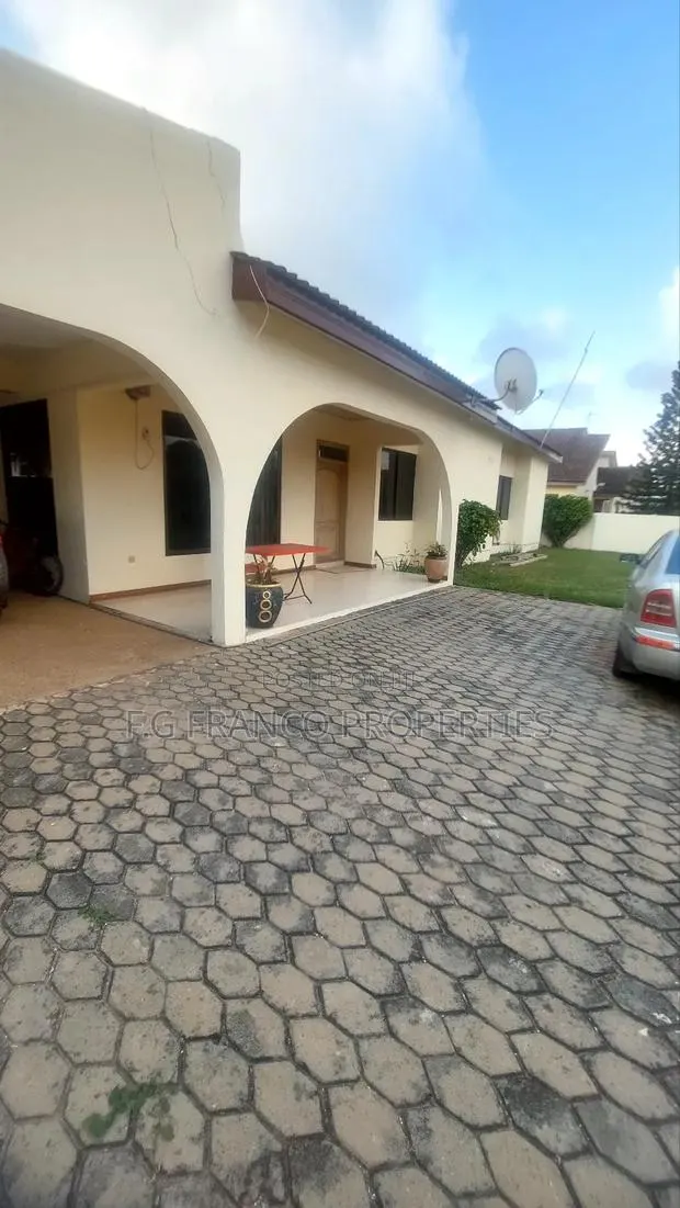4bdrm House in Kg .Franco, Spintex for sale · Photo 1