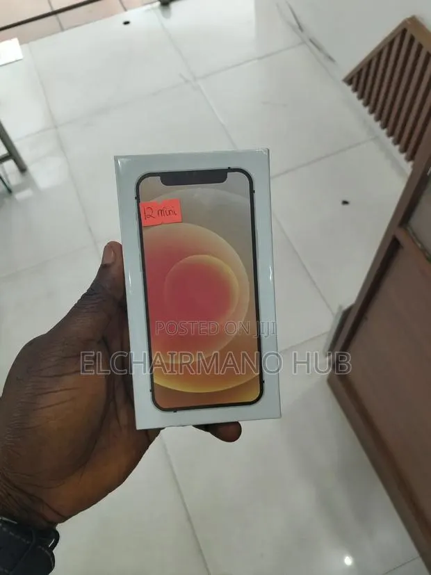 New Apple iPhone 12 mini 128 GB · Photo 1