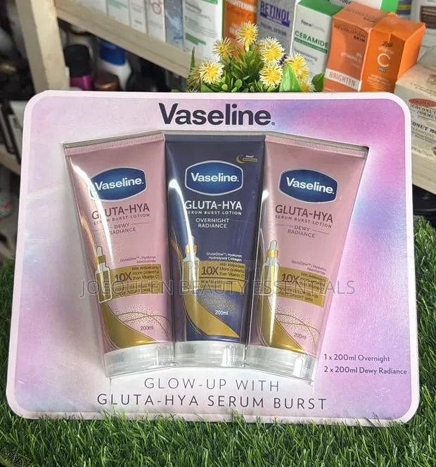 Vaseline Gluta Hya Lotion Set · Photo 1