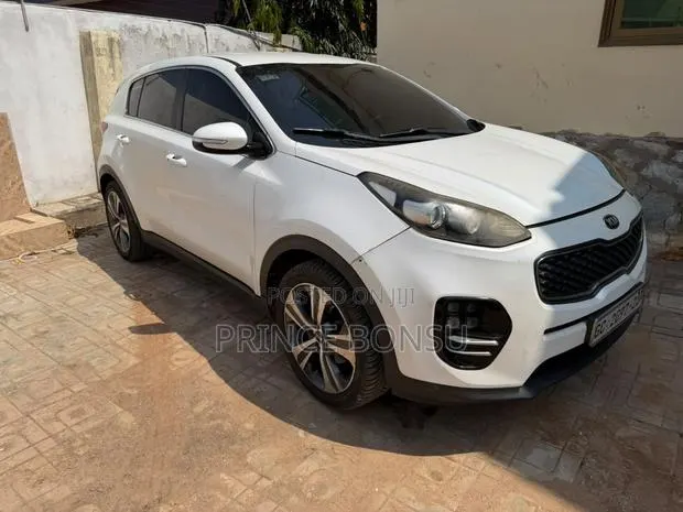 Kia Sportage 2018 White · Photo 1