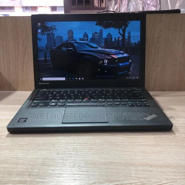Laptop Lenovo ThinkPad X240 8GB Intel Core i7 SSD 128GB · Photo 1