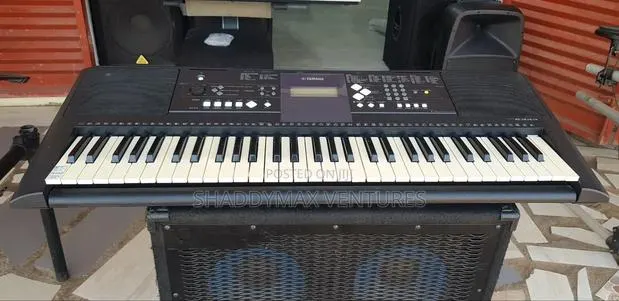 Yamaha PSR E333 · Photo 1