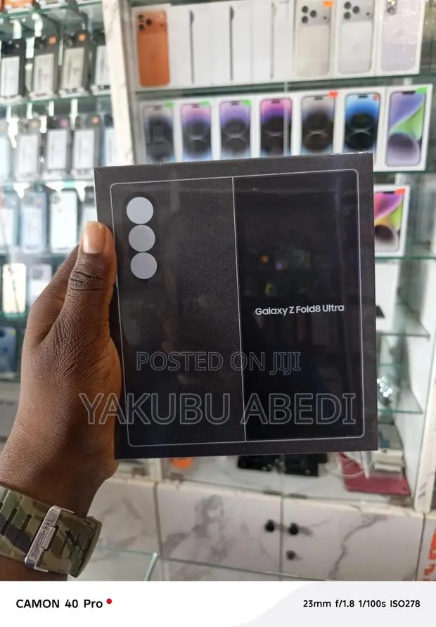 New Samsung Galaxy Z Fold8 Ultra 512 GB Black · Photo 1