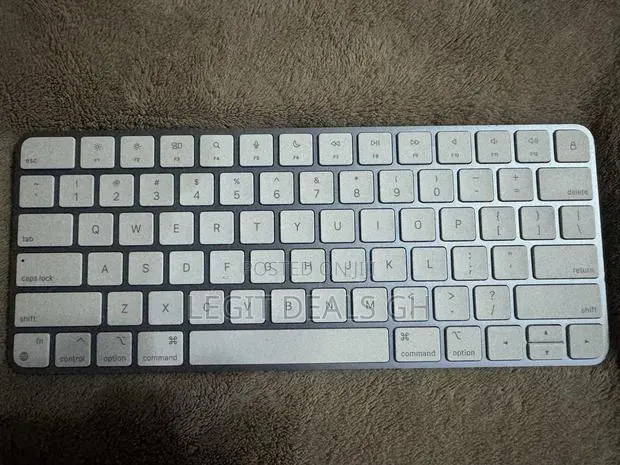 Apple Wireless Keyboard 2 · Photo 1