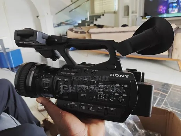 Sony PXW-Z280 XDCAM Camcorde · Photo 1
