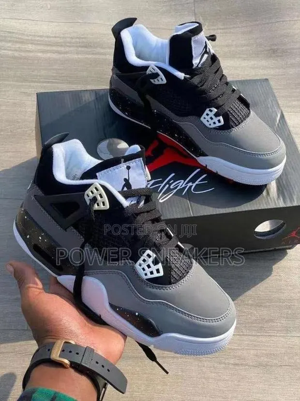 Air Jordan 4 Zebra · Photo 1