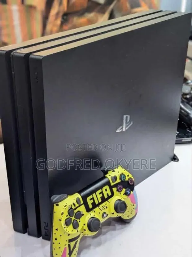 Ps4 Pro 500gb With FC25 and 2 More Other Games Installed · Photo 1