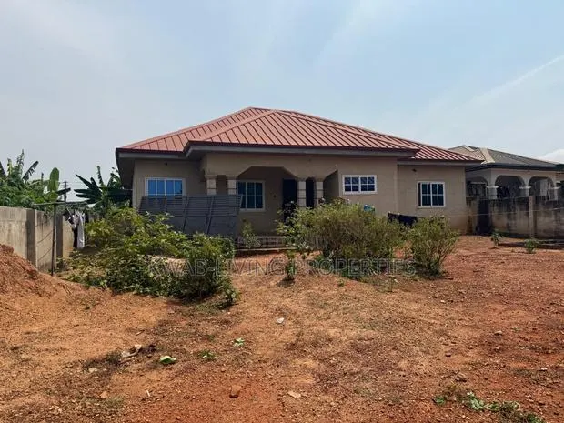 3bdrm House in Frafraha for sale · Photo 1
