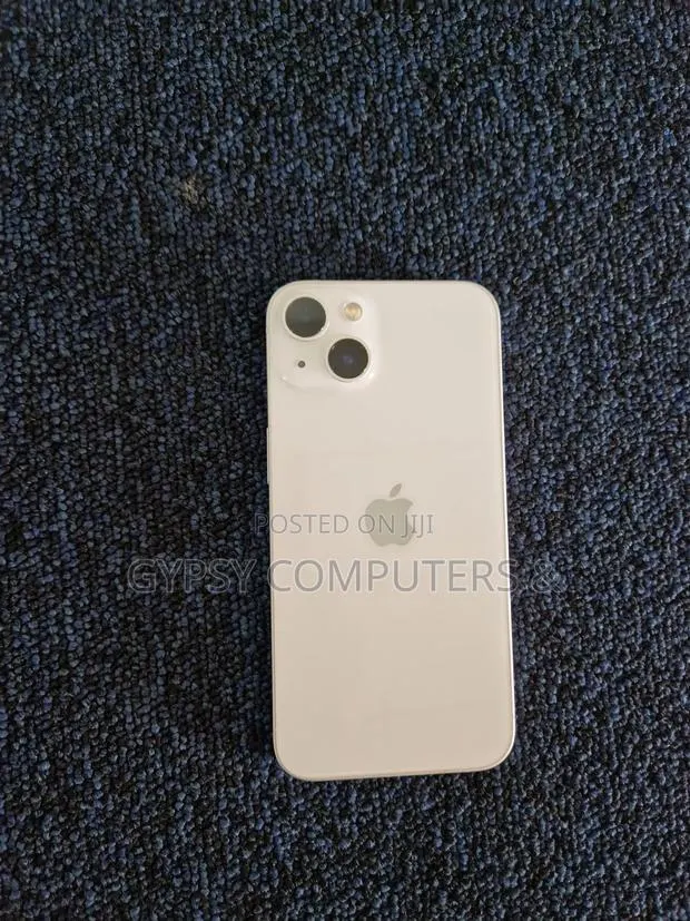 Apple iPhone 13 128 GB White · Photo 1
