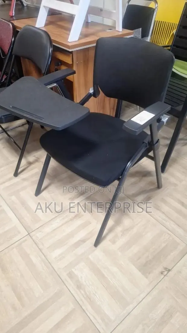 Training Workshop Office Chairs · Photo 1