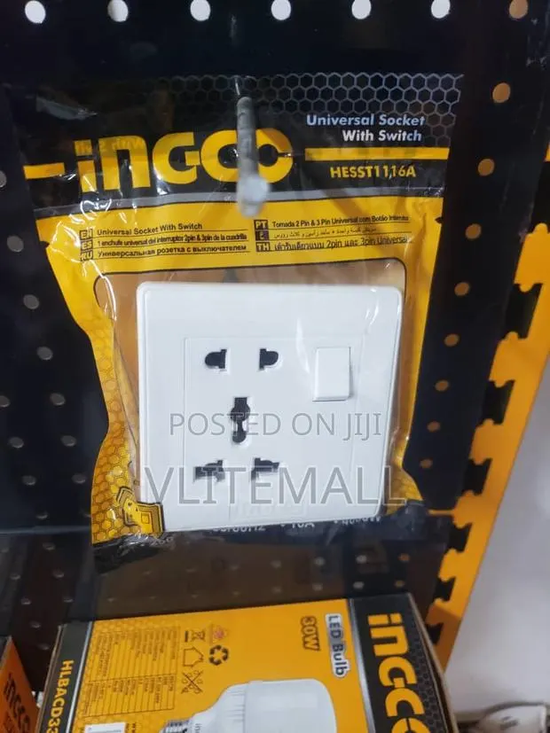 Universal Socket With Switch · Photo 1