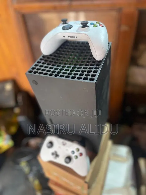 Xbox Series X Loaded With Games ,Foreign Use · Photo 1