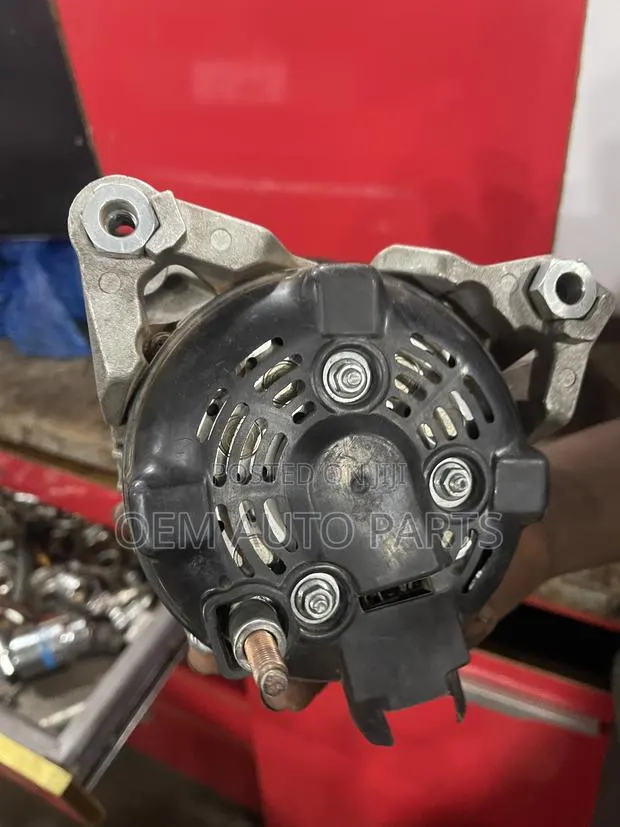 Camaro Alternator · Photo 1