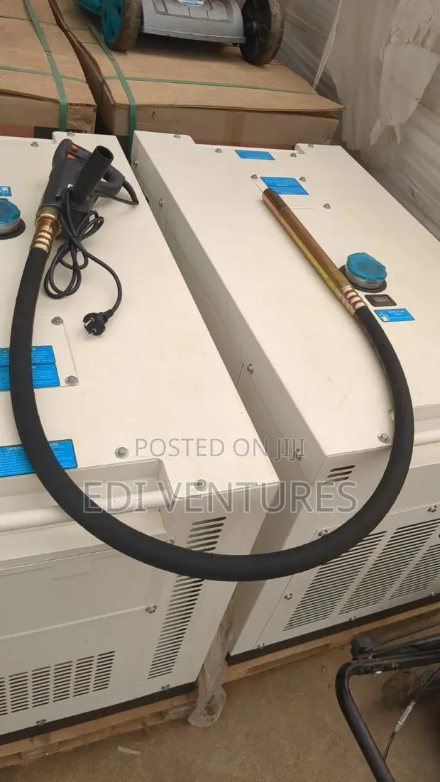 Kzubr Electric Concrete Vibrator · Photo 1