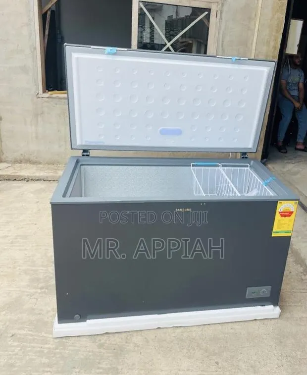 Choose Original Samsung 371l 1 Door Chest Freezer · Photo 1