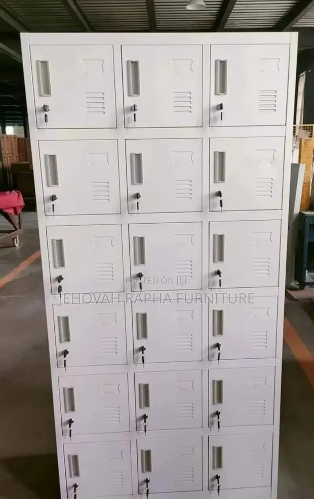 Office Cabinet With 18 Drawers and Kays · Photo 1